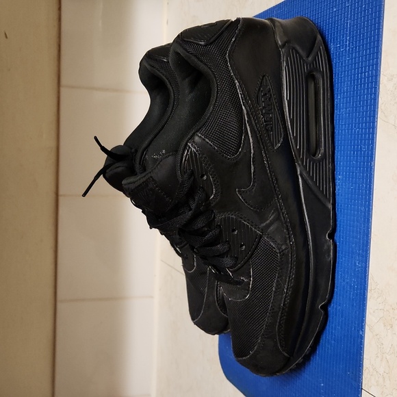 Nike Air Max 90 Black - Picture 3 of 9